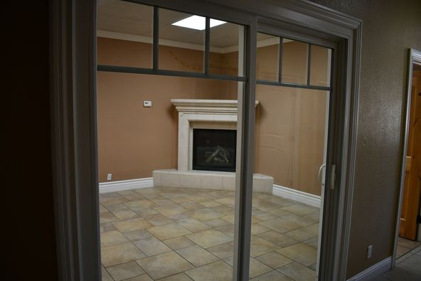 Hillswood Plaza: 6693 Folsom Auburn Rd, Folsom, CA 95630